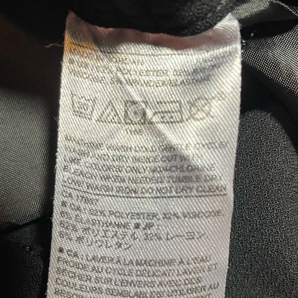 Banana Republic Hayden Pant. Pull on. Black. Size 6 petite. - Picture 8 of 11